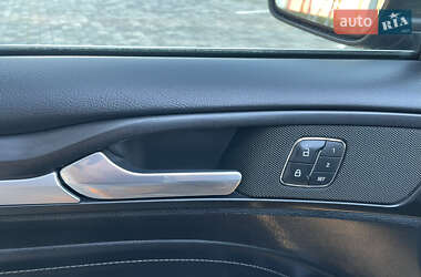 Седан Ford Fusion 2018 в 