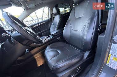 Седан Ford Fusion 2018 в 