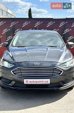 Седан Ford Fusion 2018 в 