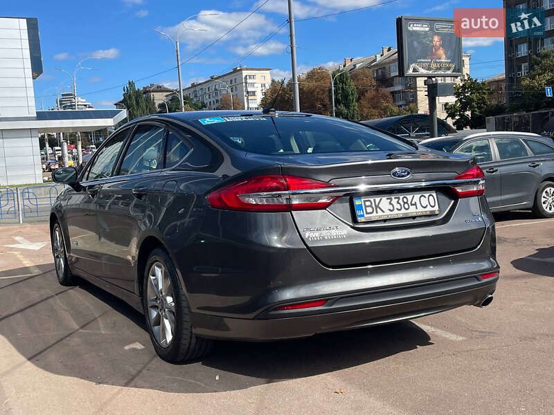 Седан Ford Fusion 2017 в Києві
