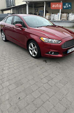 Седан Ford Fusion 2015 в 