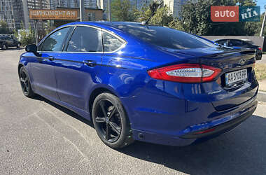 Седан Ford Fusion 2015 в 