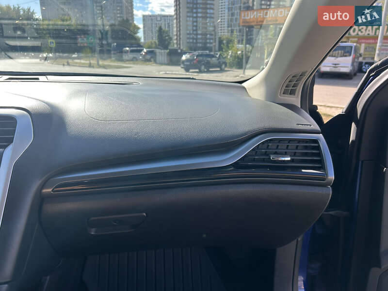 Седан Ford Fusion 2015 в Киеве
