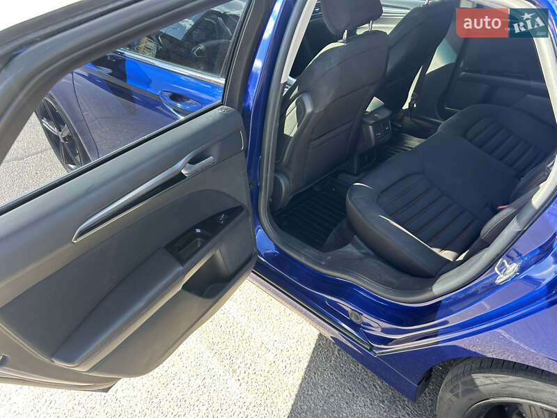 Седан Ford Fusion 2015 в Киеве
