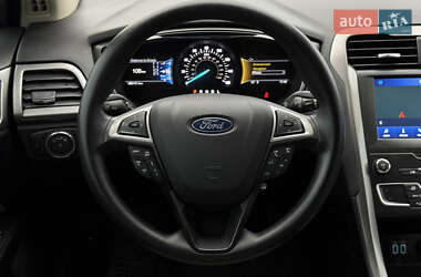 Седан Ford Fusion 2020 в 