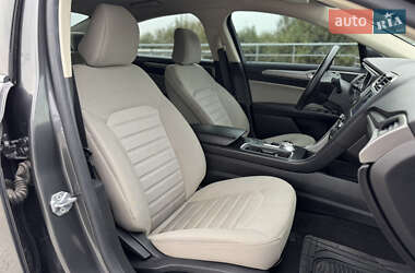 Седан Ford Fusion 2020 в 
