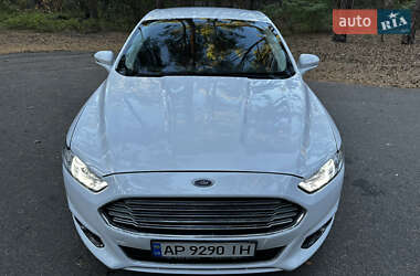 Седан Ford Fusion 2014 в 