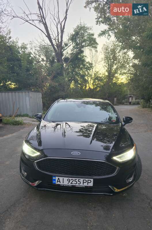 Седан Ford Fusion 2018 в Киеве