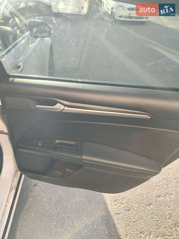 Седан Ford Fusion 2017 в Києві фото 15 Седан Ford Fusion 2017 в Києві