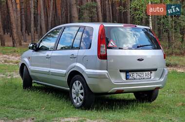 Хетчбек Ford Fusion 2010 в 