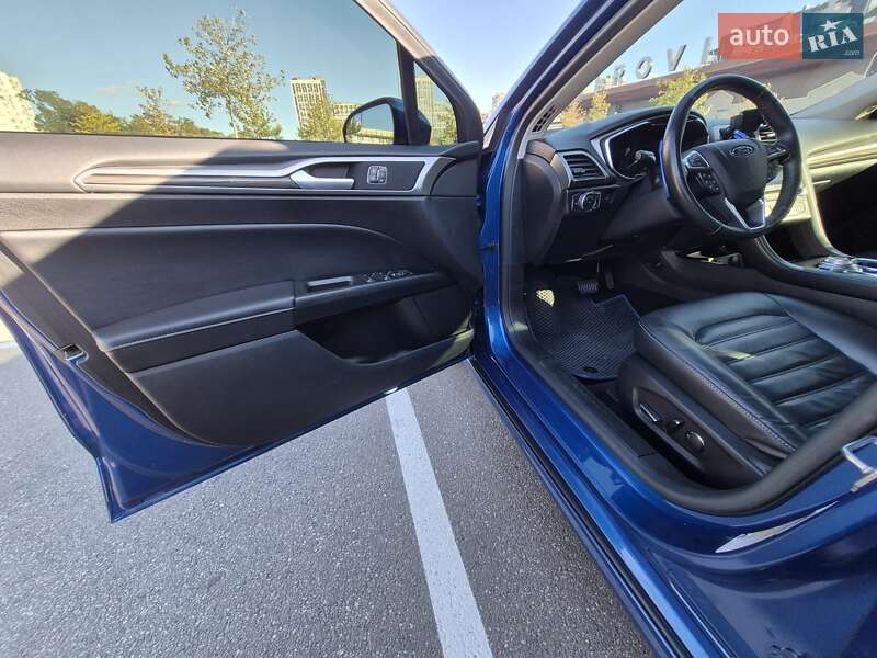 Седан Ford Fusion 2017 в Киеве