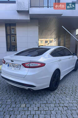 Седан Ford Fusion 2014 в 