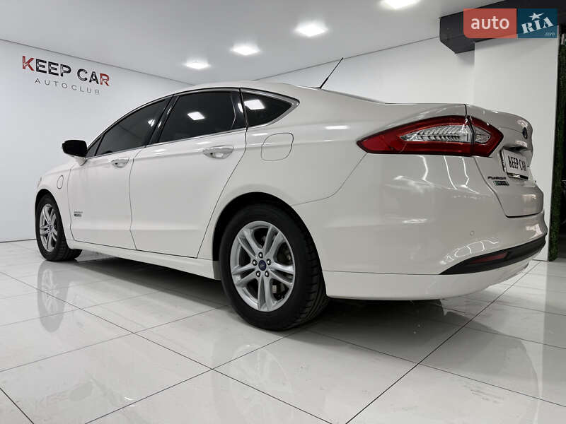 Седан Ford Fusion 2015 в Одесі