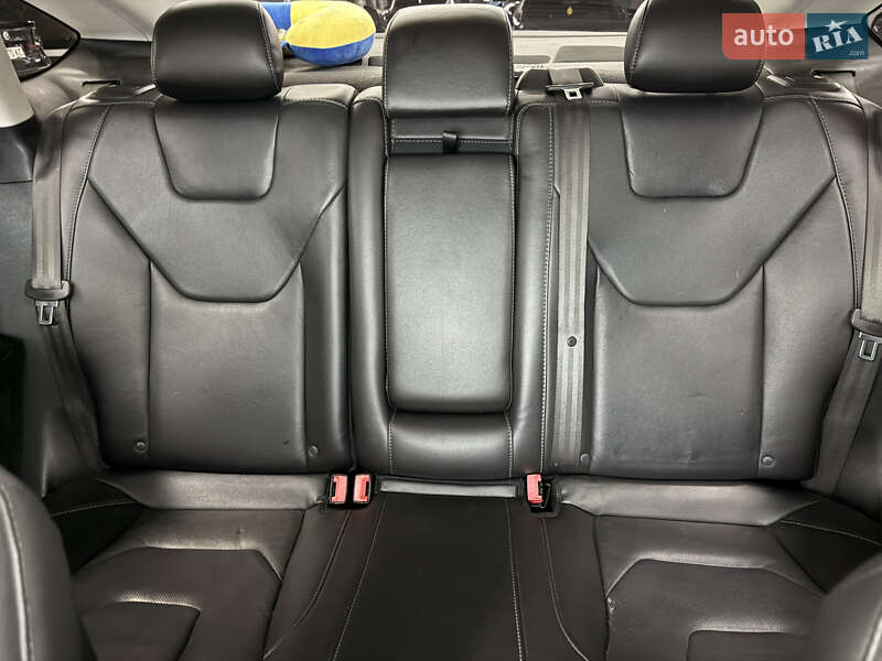 Седан Ford Fusion 2015 в Одесі
