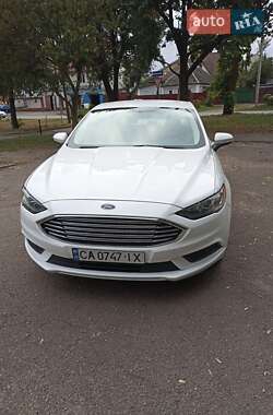 Седан Ford Fusion 2016 в 