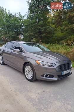 Седан Ford Fusion 2013 в 