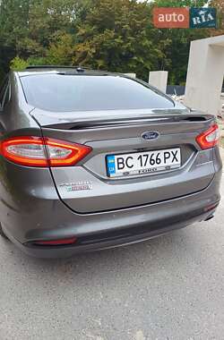 Седан Ford Fusion 2013 в 