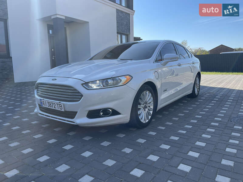 Седан Ford Fusion 2015 в Киеве