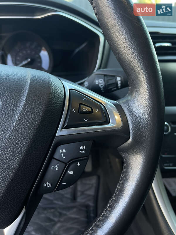 Седан Ford Fusion 2015 в Киеве
