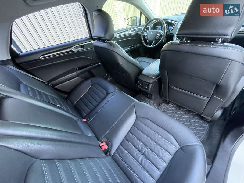 Седан Ford Fusion 2015 в Киеве
