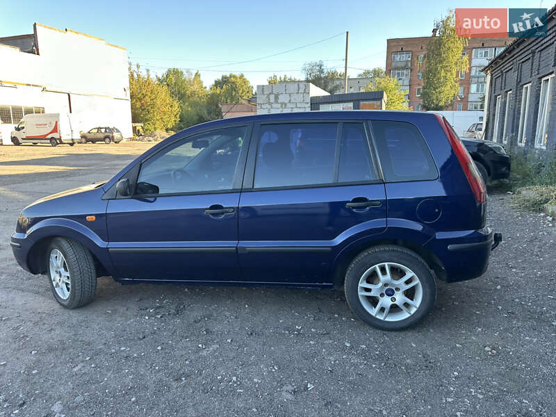 Хэтчбек Ford Fusion 2003 в Нежине