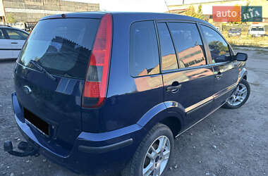 Хетчбек Ford Fusion 2003 в 