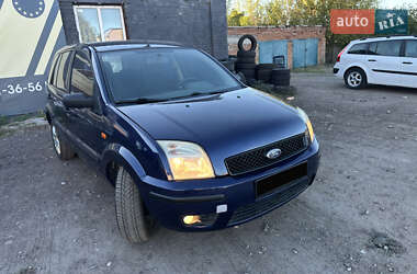Хетчбек Ford Fusion 2003 в 