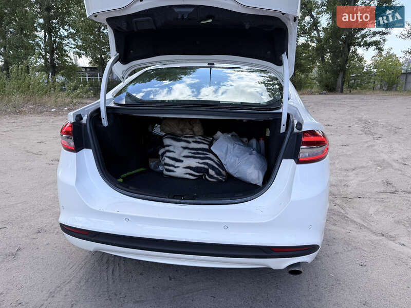 Седан Ford Fusion 2017 в Днепре