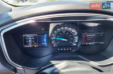Седан Ford Fusion 2019 в 