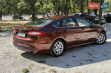 Седан Ford Fusion 2016 в 
