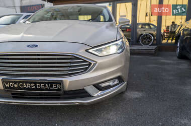 Седан Ford Fusion 2016 в 