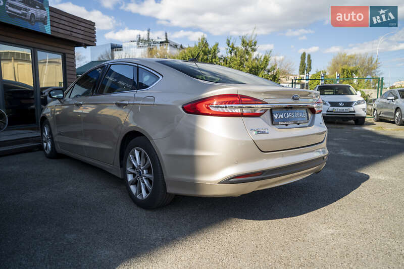 Седан Ford Fusion 2016 в Києві