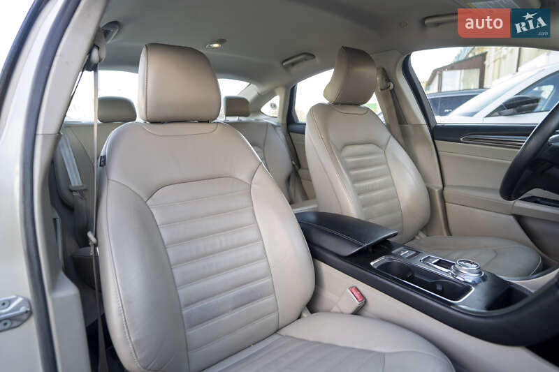 Седан Ford Fusion 2016 в Києві