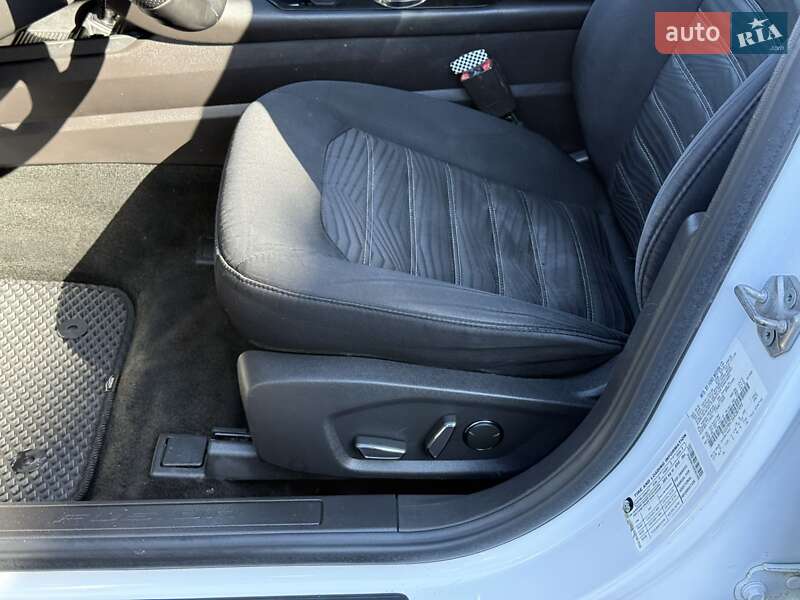 Седан Ford Fusion 2016 в Тернополе