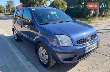 Хэтчбек Ford Fusion 2005 в 