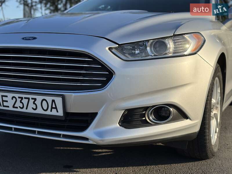 Седан Ford Fusion 2013 в Днепре