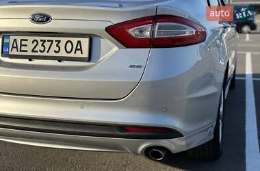 Седан Ford Fusion 2013 в 