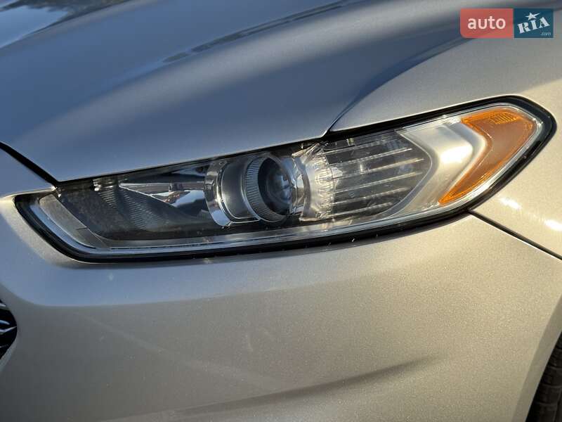 Седан Ford Fusion 2013 в Днепре