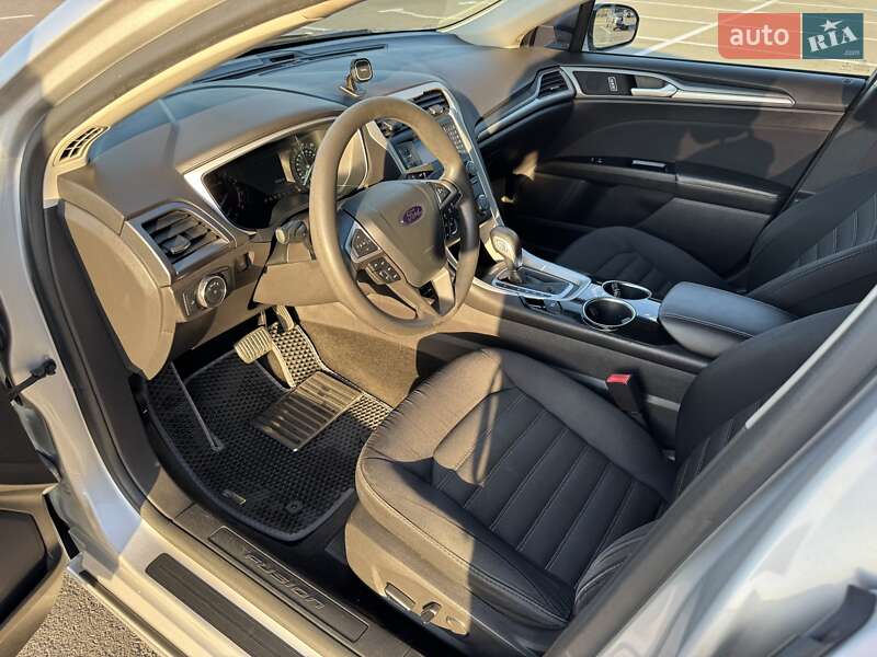Седан Ford Fusion 2013 в Днепре