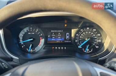 Седан Ford Fusion 2013 в 
