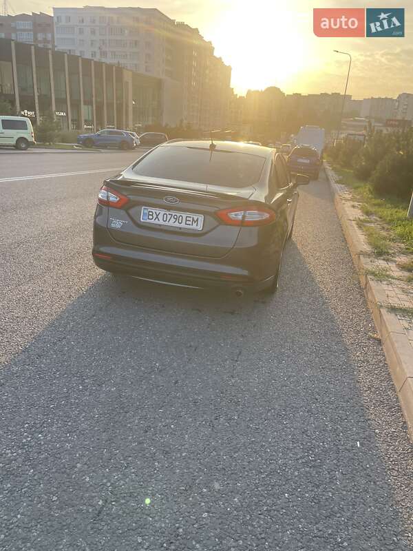 Седан Ford Fusion 2016 в Хмельницькому