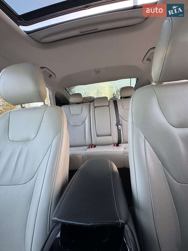 Седан Ford Fusion 2014 в Києві