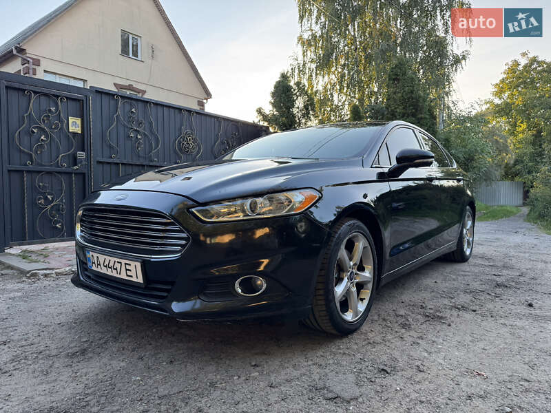 Седан Ford Fusion 2013 в Києві