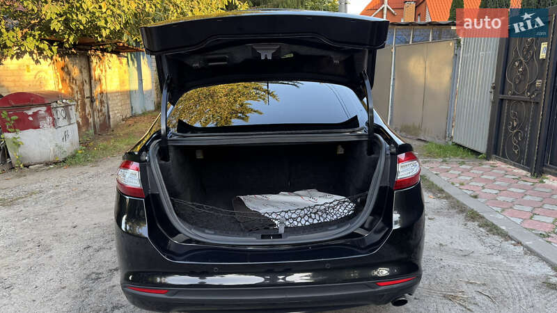 Седан Ford Fusion 2013 в Києві