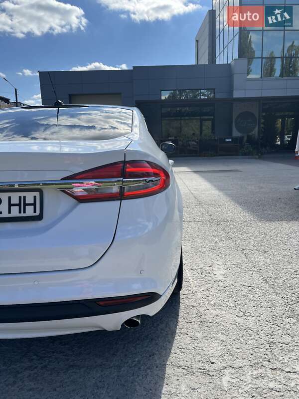 Седан Ford Fusion 2016 в Полтаві