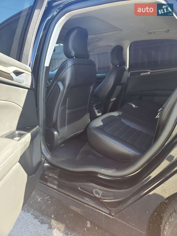 Седан Ford Fusion 2015 в Ивано-Франковске