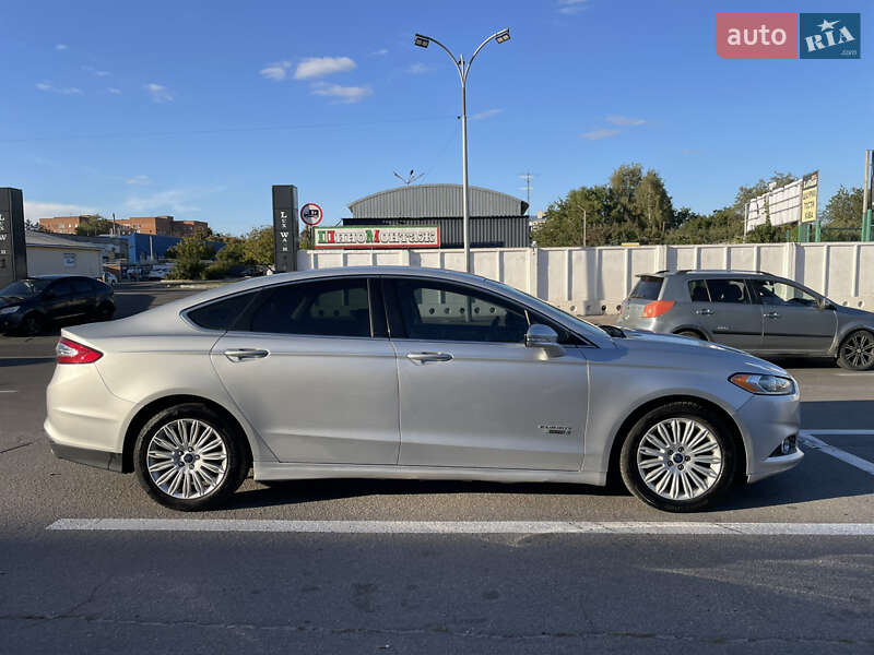 Седан Ford Fusion 2014 в Полтаве