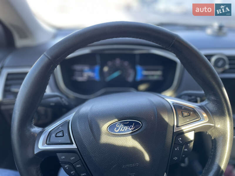 Седан Ford Fusion 2014 в Полтаве