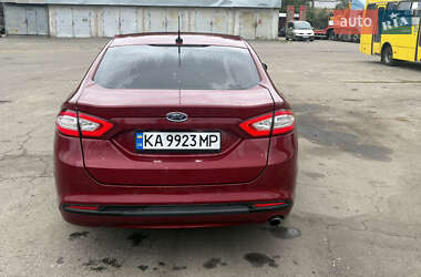 Седан Ford Fusion 2012 в 