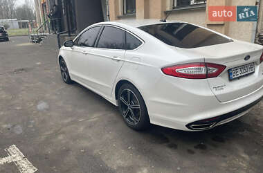 Седан Ford Fusion 2015 в 
